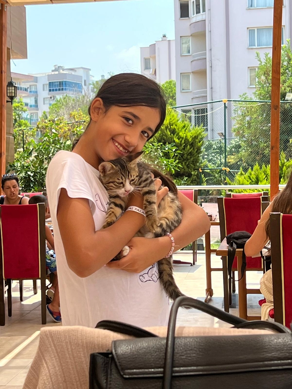 SOUL TO HELP ANIMALS e. V. - Tierschutzverein - Beria mit Katze